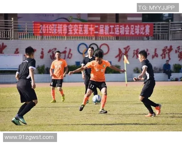 足球明星参赛证挂件图片展示与解析让我们一起领略足球魅力与明星风采