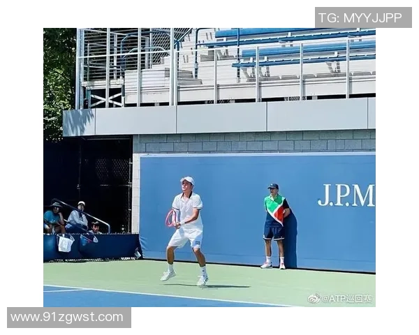 重庆网球队与杭州网球队赛后复盘分析比赛经验与战术对比